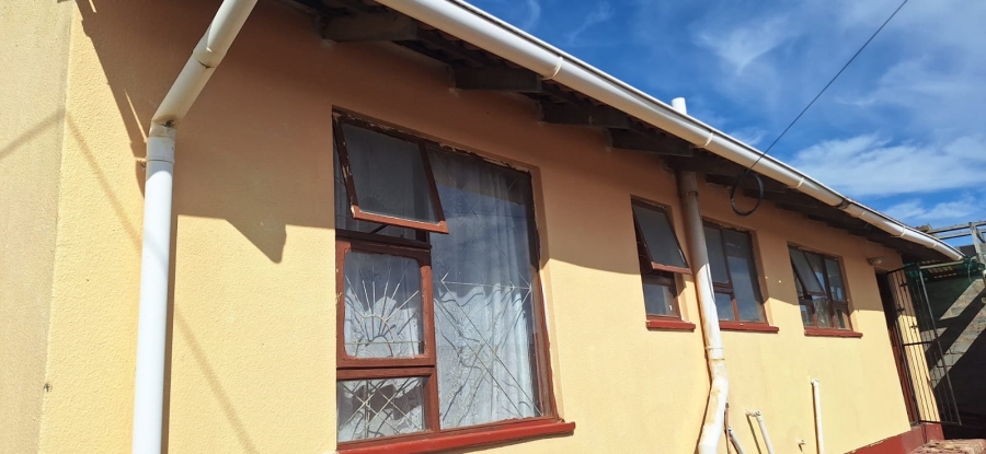 6 Bedroom Property for Sale in Mdantsane Nu 17 Eastern Cape
